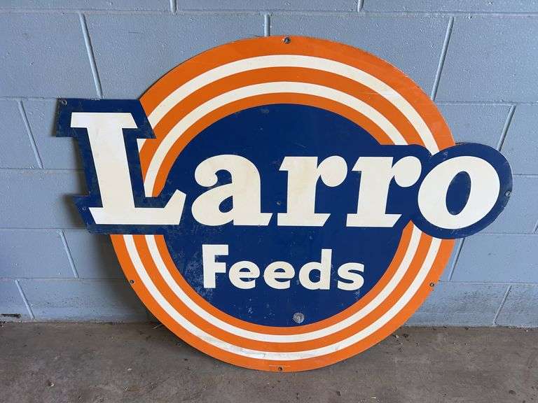 Larro Feeds Sign image