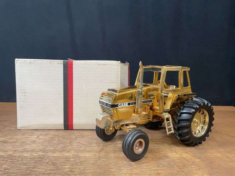 1/16 Case 2590 Gold NIB Ertl image
