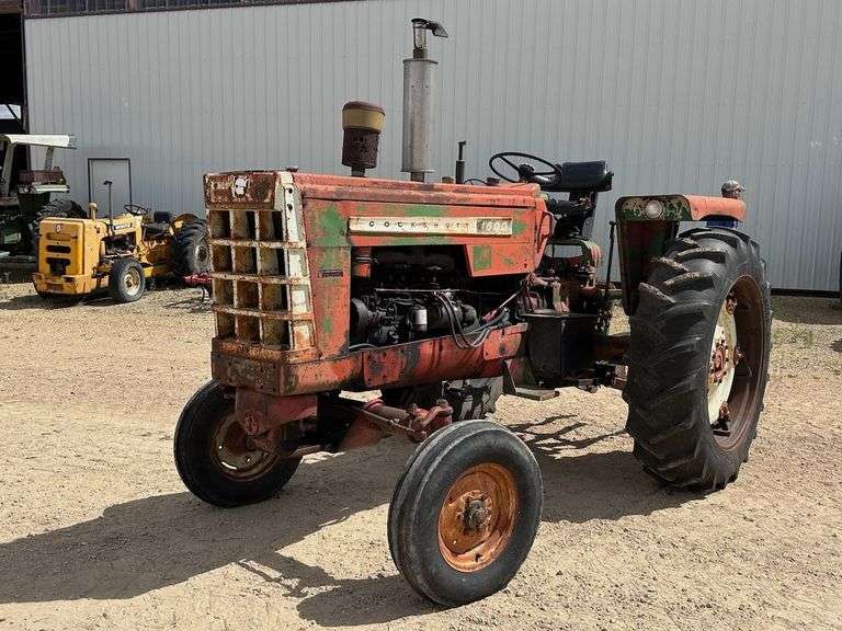 Cockshutt 1600 Row Crop Diesel image