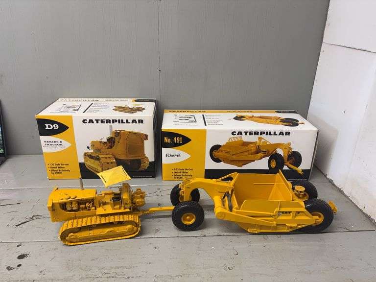 1/25 Caterpillar D9 + No. 491 Scraper AMOC image