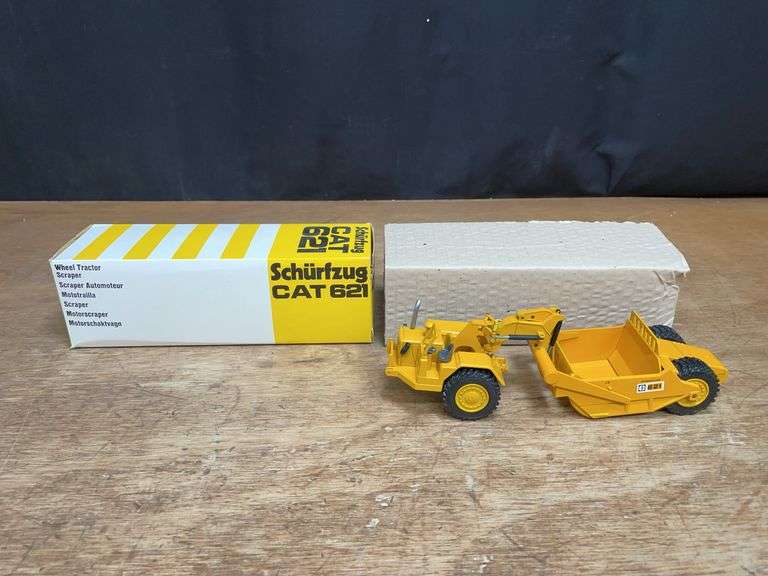1/50 Caterpillar 621 Scraper NIB NZG image