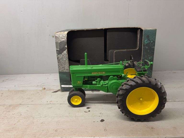 1/8 John Deere Model 70 Gas SM image