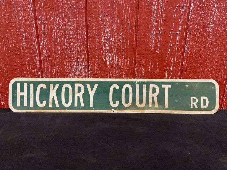 Hickory Court Rd Street Sign image