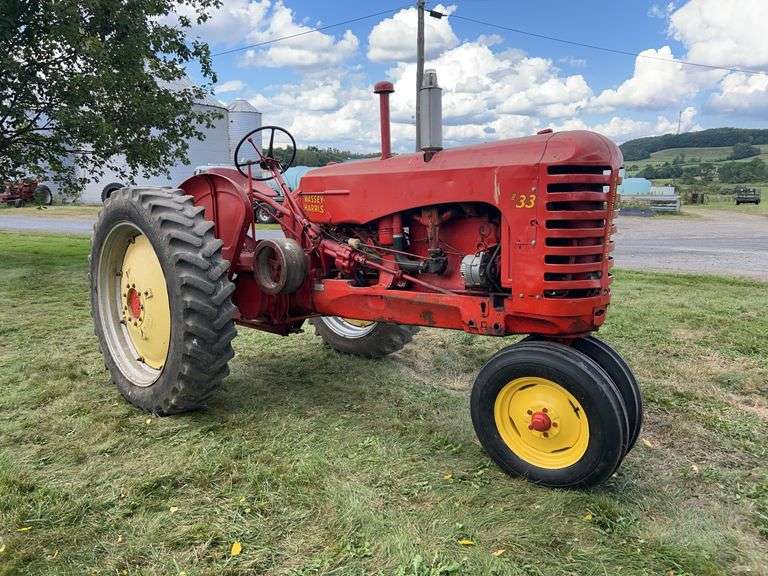 Massey Harris 33 image