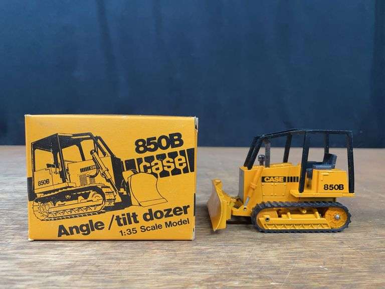 1/50 Case 850B Crawler NIB NZG image