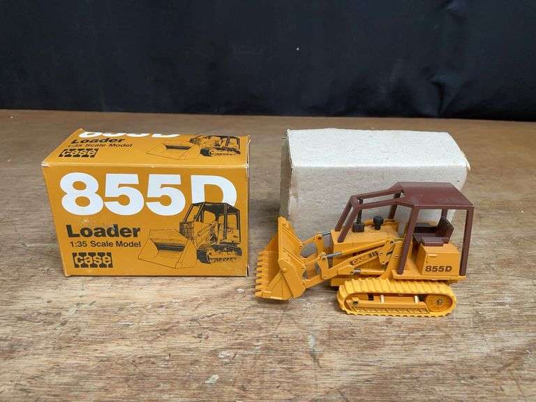 1/35 Case 855D Crawler Loader NIB NZG image
