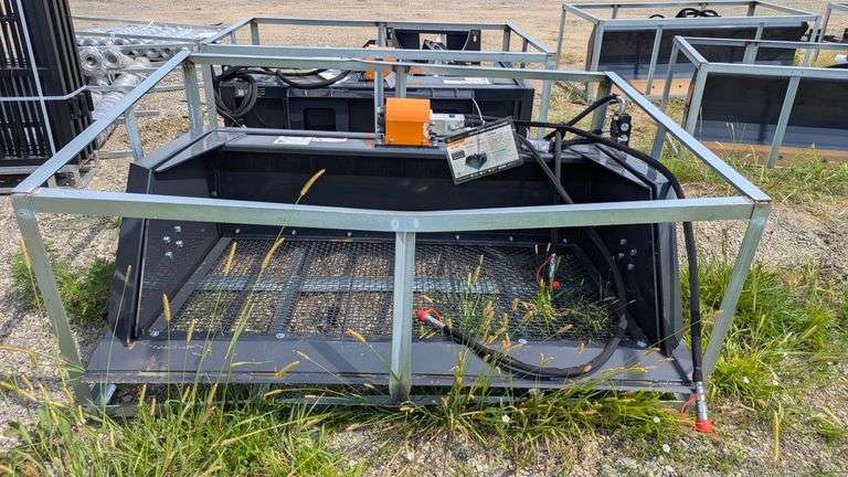 Wolverine 72"  Skid Steer Screening Bucket- SB-12-72W image