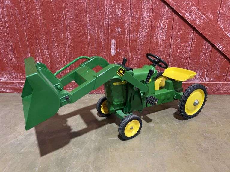 John Deere 4020 Pedal Tractor w/Loader Ertl image