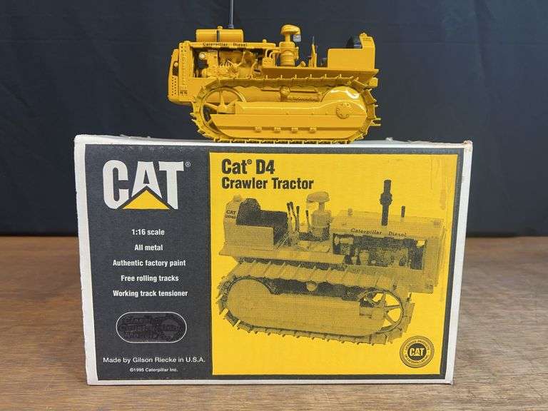 1/16 Caterpillar D4 Crawler NIB Riecke image