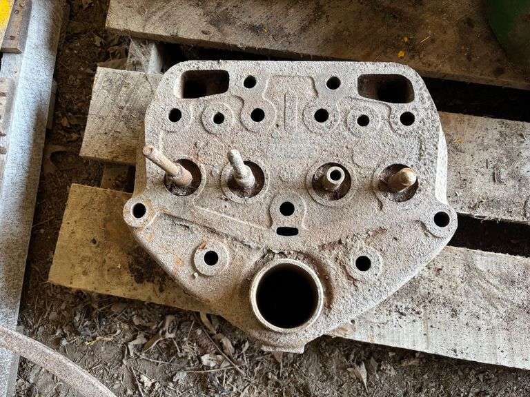 John Deere Model A Head image