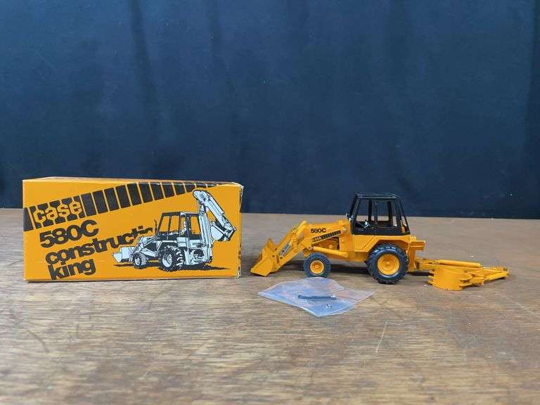 1/35 Case 580C Backhoe NIB Gescha image