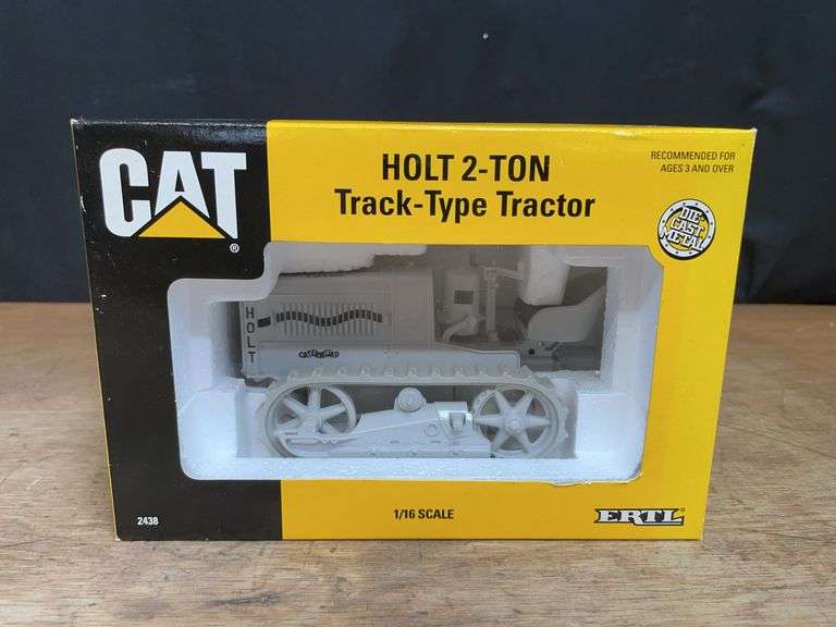 1/16 Caterpillar Holt 2 Ton Crawler NIB Ertl image