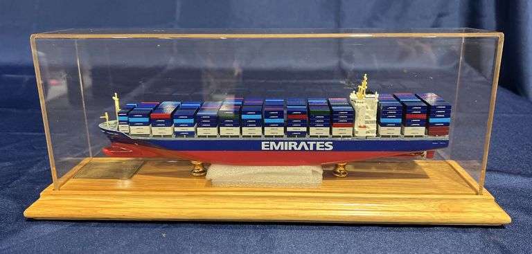 Horizon Hunter Horizon Line Container Ship Rich Creations International Model w/ Case image