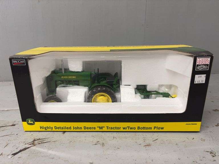1/16 John Deere Model M with Two Bottom Plow SC image