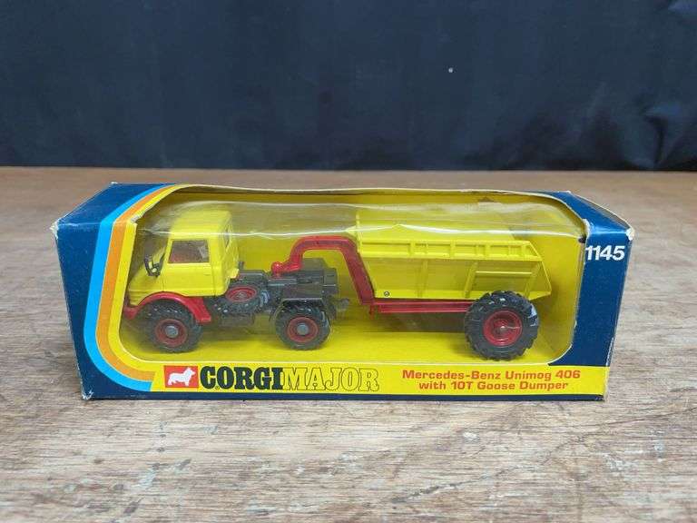 Mercedes-Benz Unimog 406 w/10T Goose Dumper NIB Corgi image