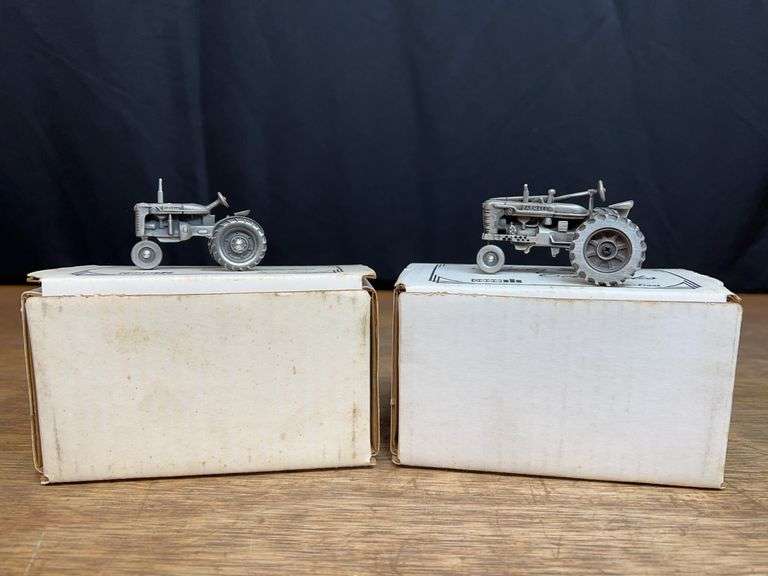 (2) 1/43 Farmall B + H Pewter NIB SC image