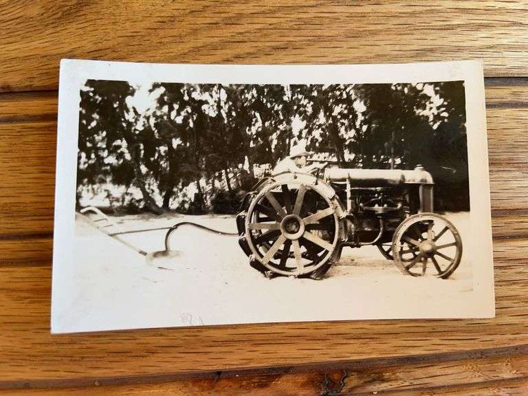 Fordson Tractor Photo image