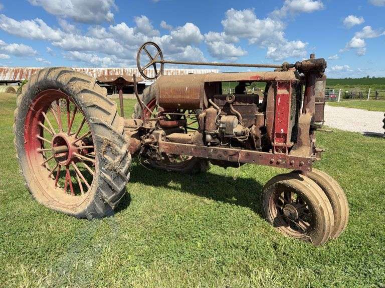 Farmall F-14 image