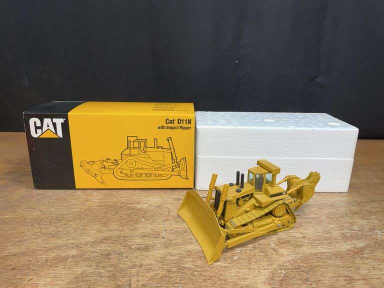 1/50 Caterpillar D11N Crawler w/Ripper NIB Conrad image