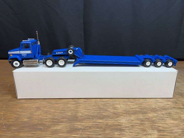1/50 Keen Frieghtliner Semi NIB Conrad image