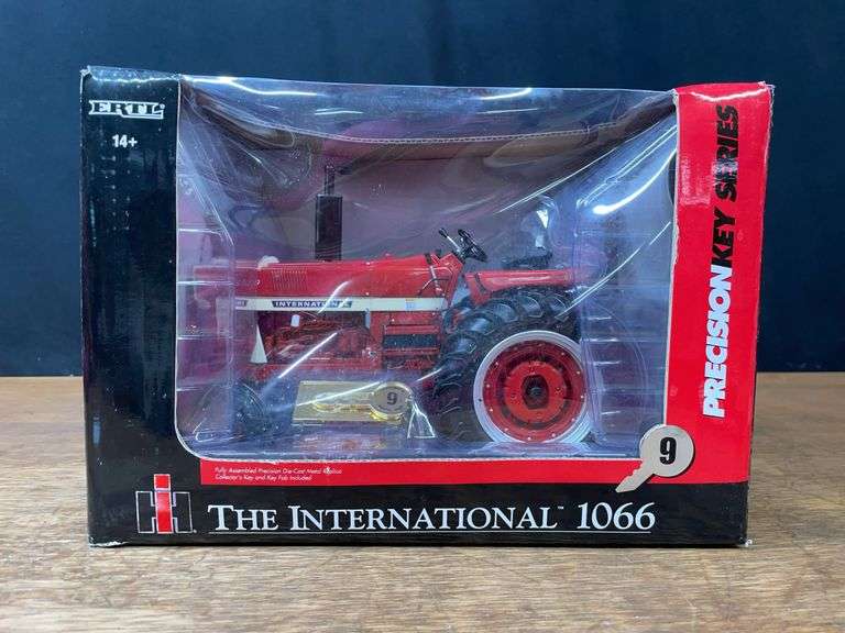 1/16 IH 1066 Precision Key NIB Ertl image