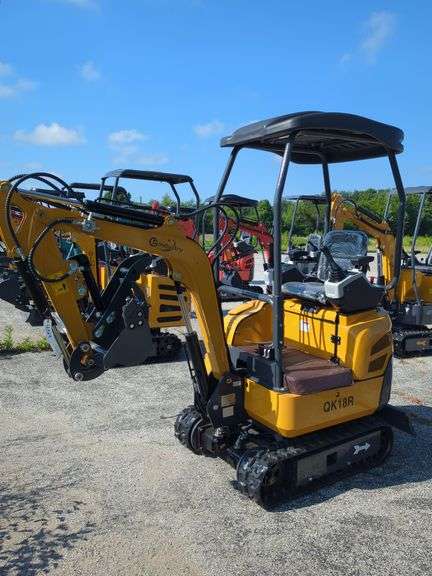 CFG Industrial Mini Excavator - QK18R - (2025) image