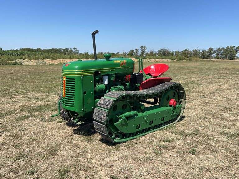 1947 Oliver HG 42 Crawler Gas image