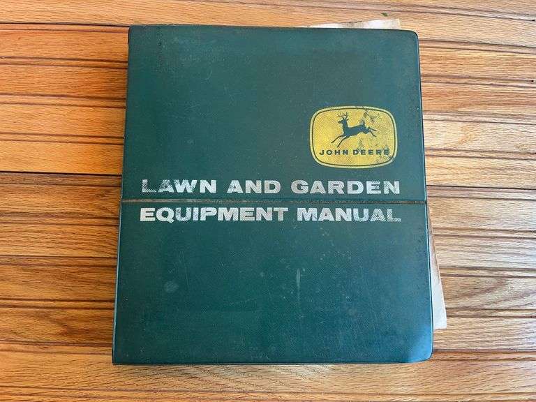 John Deere Lawn & Garden Equipment Manual image