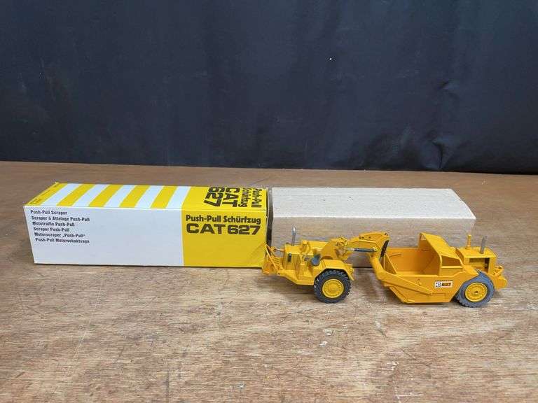 1/50 Caterpillar 627 Scraper NIB NZG image