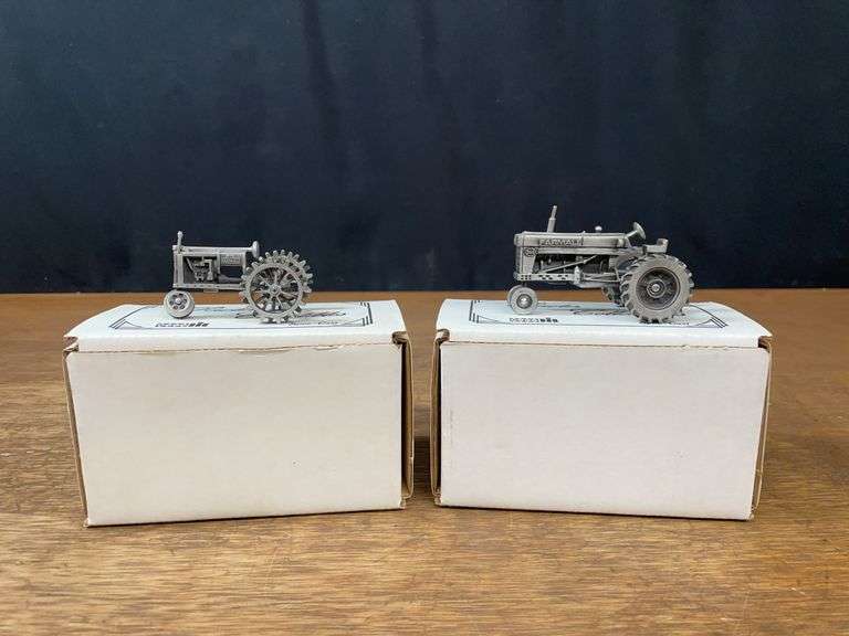(2) 1/43 Farmall F12 + 560 Pewter NIB SC image