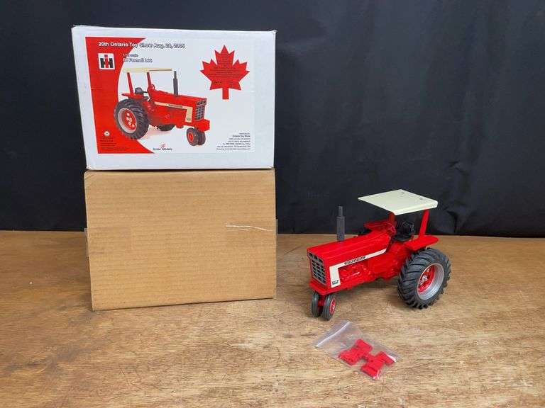 1/16 IH 966 2005 Ontario NIB SM image