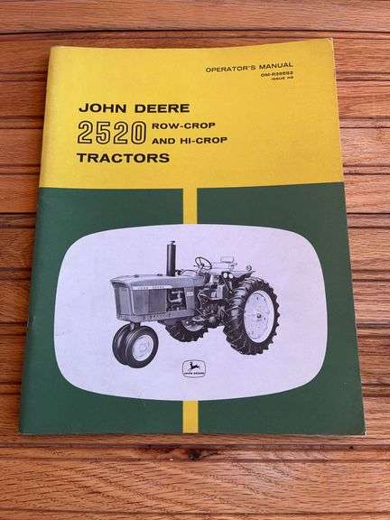 John Deere 2520 Tractor Operator's Manual image