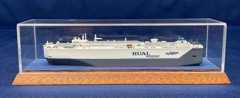 1/1250 Hual AS Ro-Ro Carrier Ship Waterline Model Schiffsmodelle image