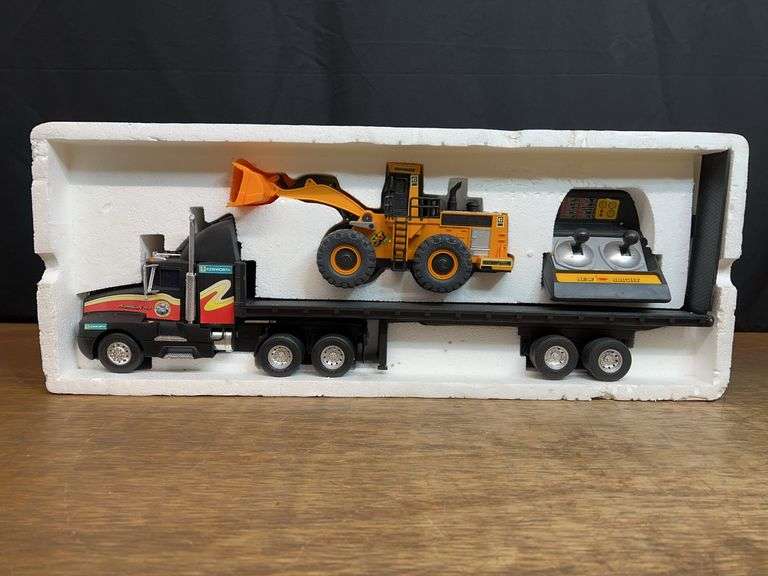 Caterpillar 992 Wheel Loader + Semi RC image