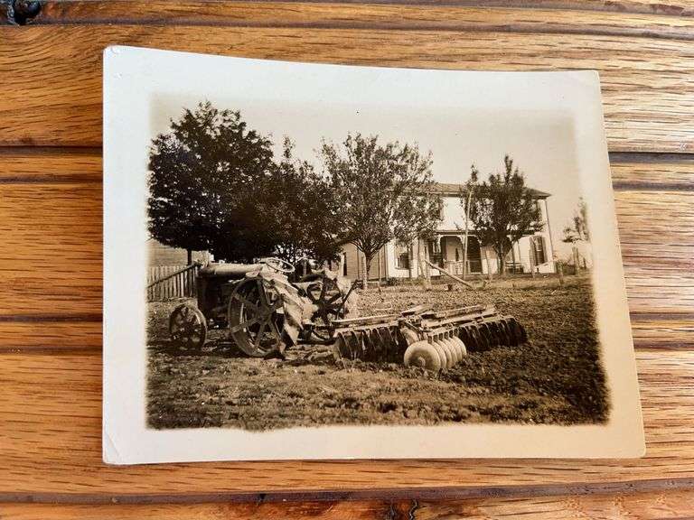 Fordson Tractor Photo image