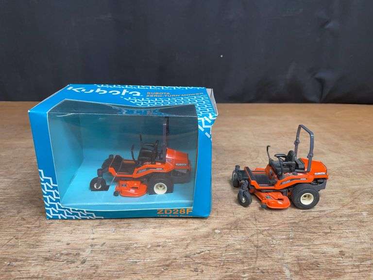 (2) 1/24 Kubota ZD28 Mowers image