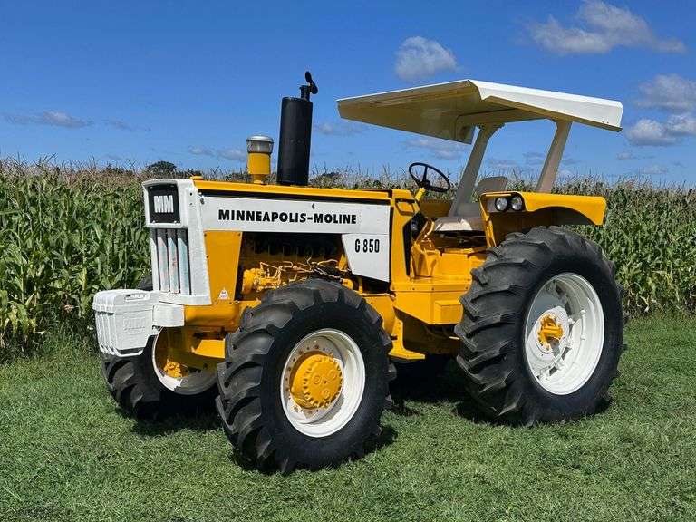 Minneapolis Moline G850 Diesel MFWA image