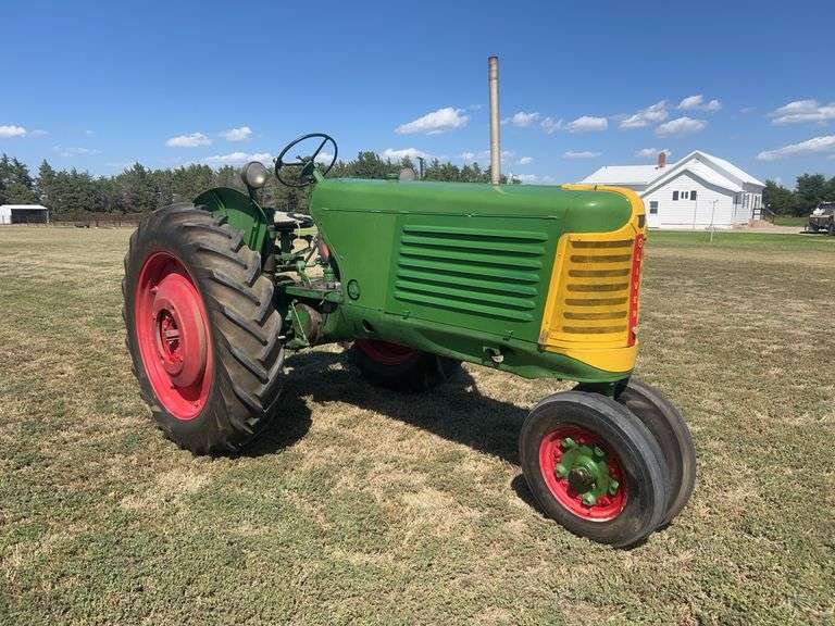 1951 Oliver 77 Row Crop Gas image