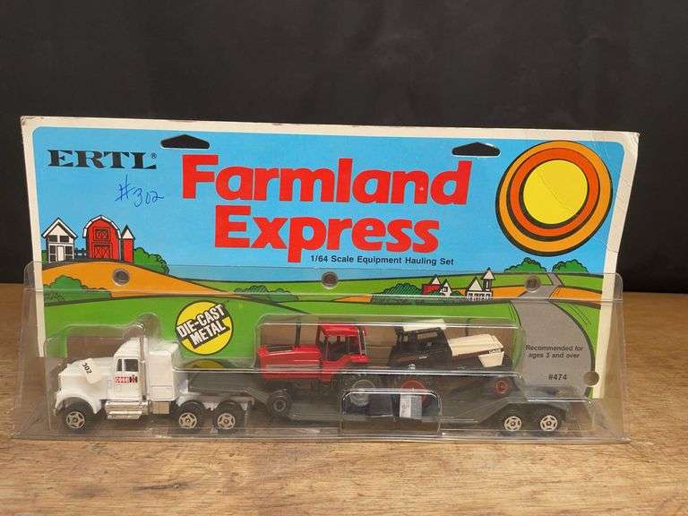 1/64 IH + Case Tractors Semi NIB Ertl image
