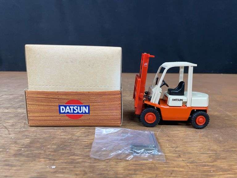 1/25 Datsun Fork Lift NIB Yonezawa image