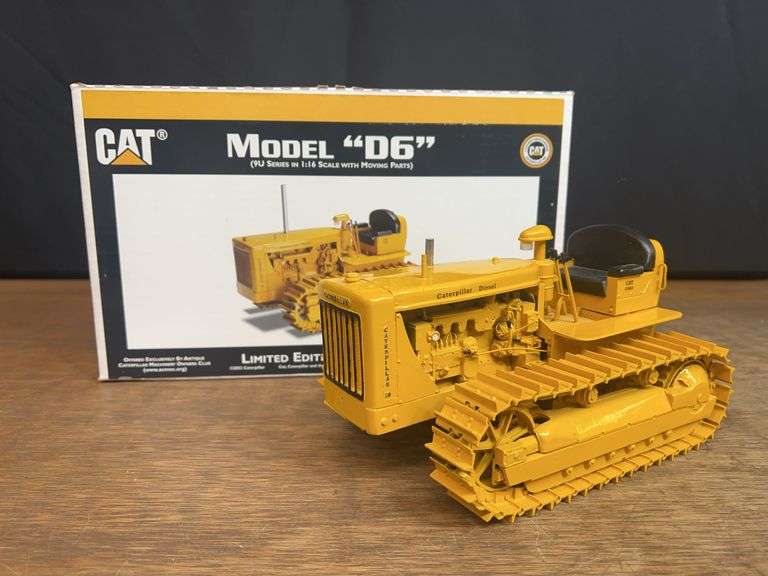1/16 Caterpillar D6 Crawler NIB Riecke image
