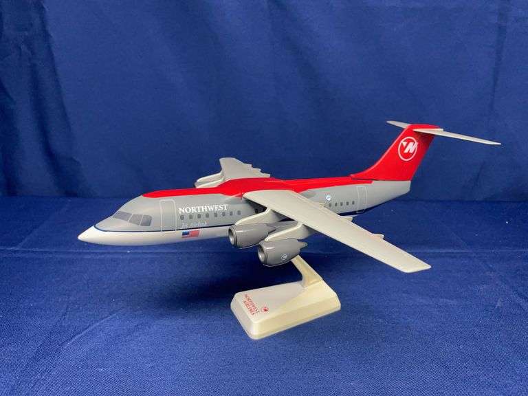 Northwest Jet Airlink Airplane Travel Agency Model image