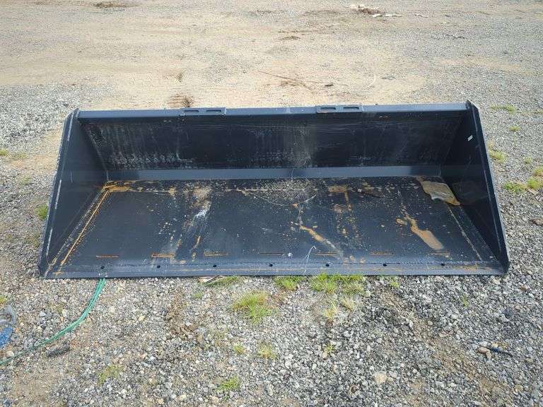 84" Wolverine Track Duty Bucket TDB-11-84W - Skid Steer image