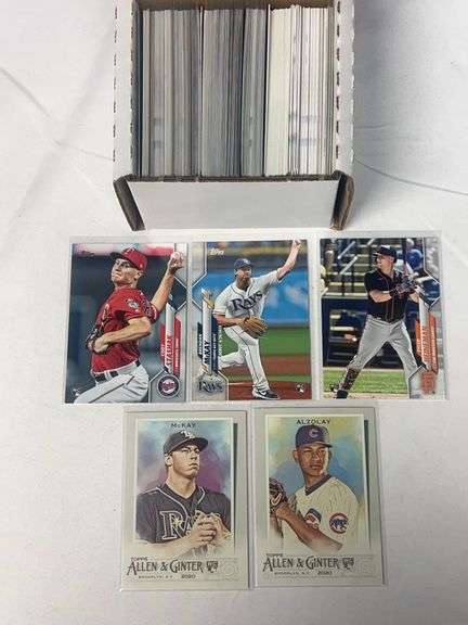 200ct. Box Modern Baseball Rookies & Stars w/ Inserts & Parallels image