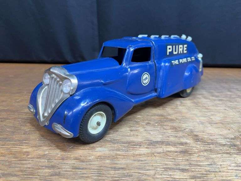 Pure Oil Co. Tanker Truck Metalcraft image