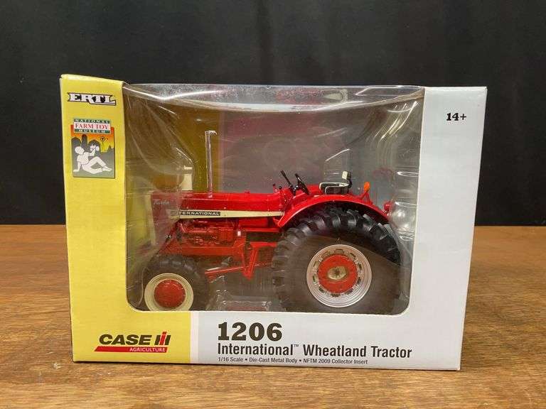 1/16 IH 1206 2009 NFTM NIB Ertl image