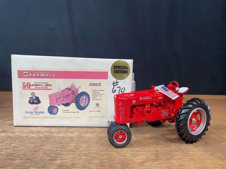 1/16 Farmall Super MD 2003 50th Years NIB SM image