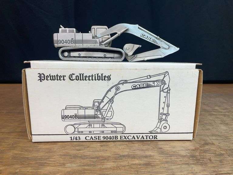 1/43 Case 9040B Excavator Pewter NIB SC image