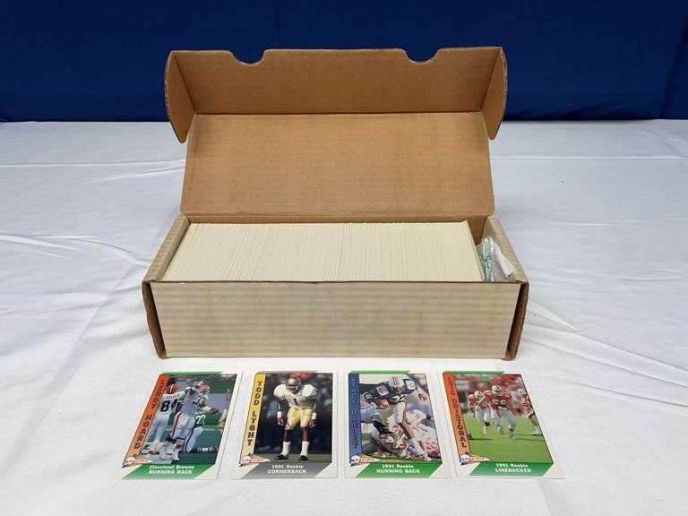 1991 Pacific Football Set (Favre ROOKIE) image