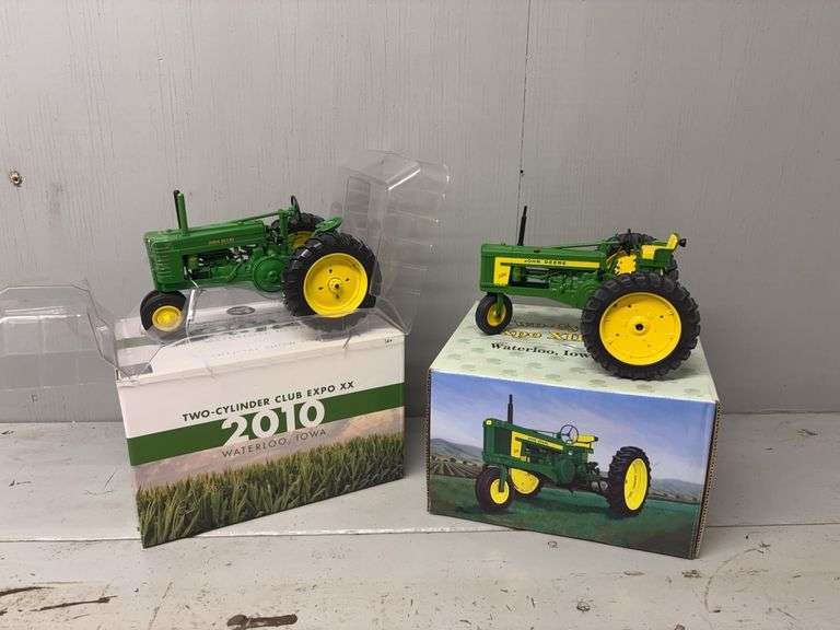 1/16 John Deere Model GM + Model 520 Hight Clearance SFW Two Cylinder Expo Ertl image